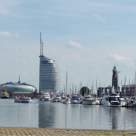 Ferienwohnung Koralle - Am Wasser Bremerhaven Exteriör bild